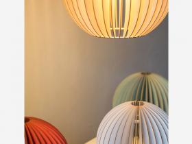 Lampe AION klein | wei | IUMI Steckdesign
