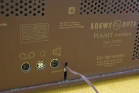 Loewe Opta Planet Modern | Rhrenradio mit iPod Anschlu