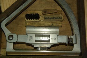 Uraltes Messger�t / Winkelmesser