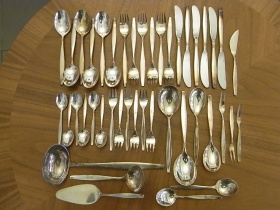 Besteck BSF D�nisch Perl 6 Personen 30 teilig + 13 Vorlegeteile versilbert